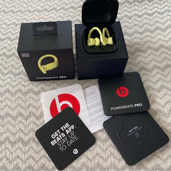 Powerbeats Pro authentic product in good gently used condition - Picture 1 of 4